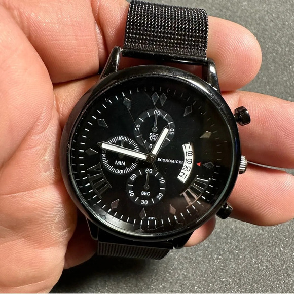 Economicxi mens quartz fashion watch black case strap and dial date just working - Picture 3 of 10